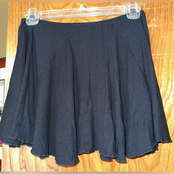 Urban Outfitters skirt - Picture 3 of 3